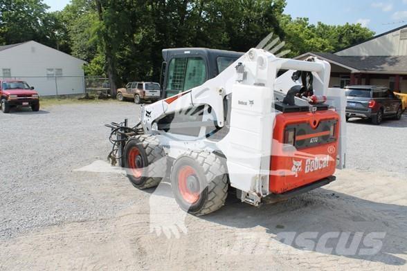 Bobcat A770 Skid steer mini nakladalci