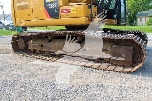 CAT 323FL Bagri goseničarji
