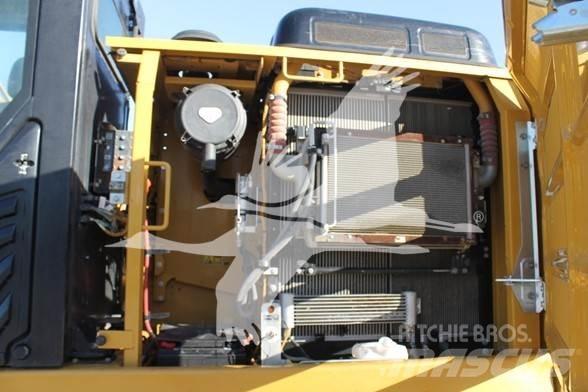 CAT 323FL Bagri goseničarji
