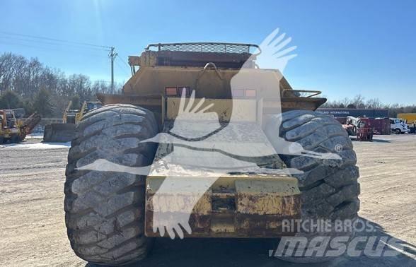 CAT 615C II Strgalci