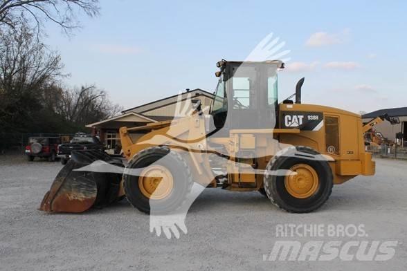 CAT 938H Kolesni nakladalci