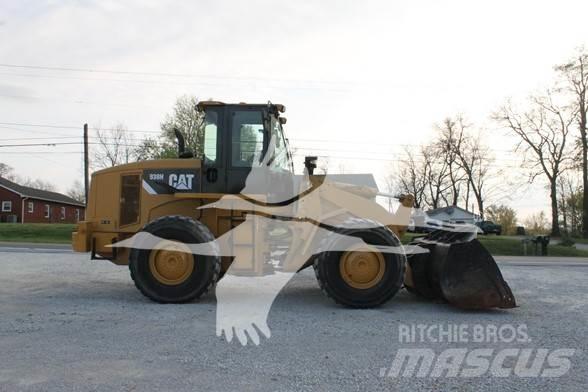CAT 938H Kolesni nakladalci