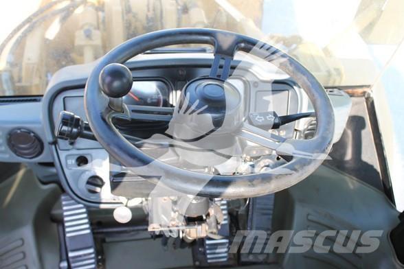 CAT 966H Kolesni nakladalci