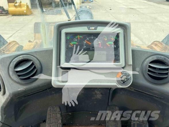 CAT 972M Kolesni nakladalci