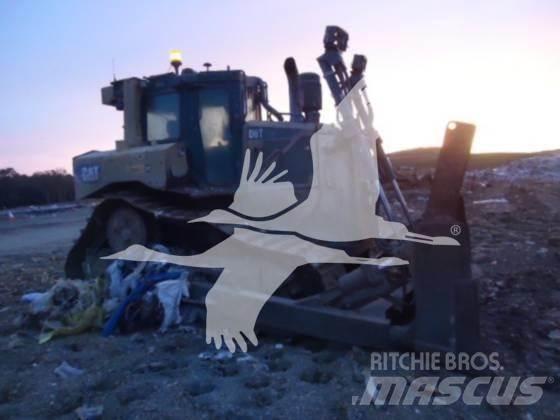 CAT D6T Buldožerji goseničarji