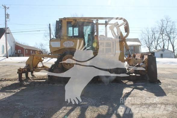 CAT D6T XL Buldožerji goseničarji
