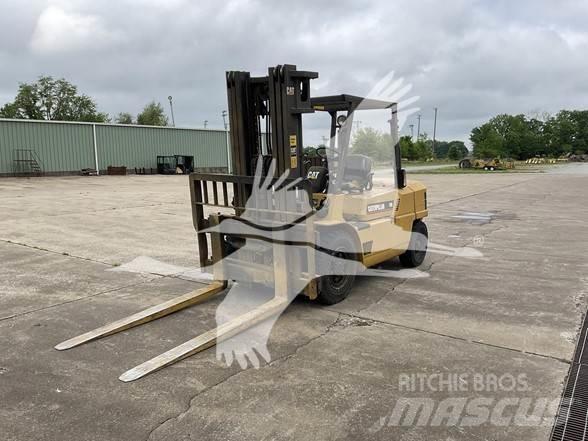 CAT DP50 Dizelski viličarji