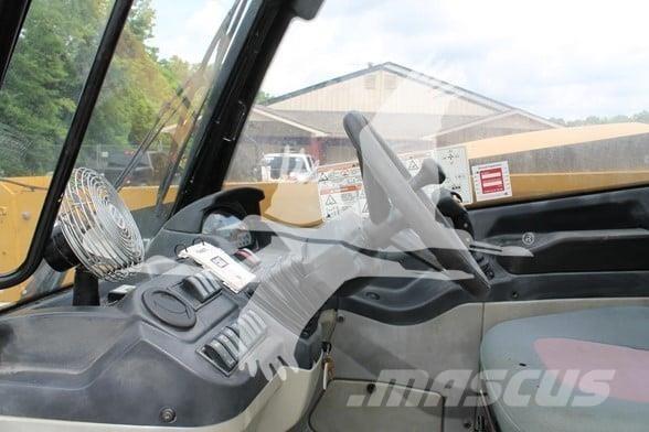 CAT TH407C Teleskopski viličarji