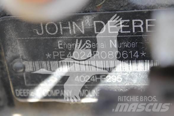 John Deere  Motorji