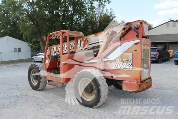 SkyTrak 8042 Teleskopski viličarji