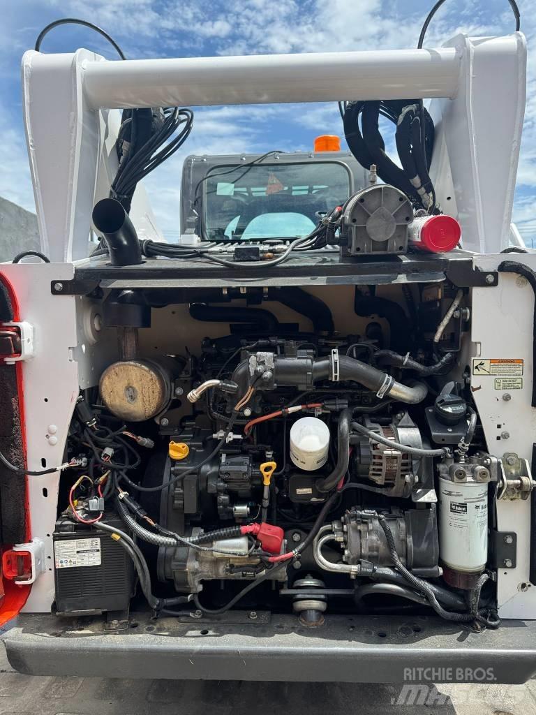 Bobcat T 740 Skid steer mini nakladalci