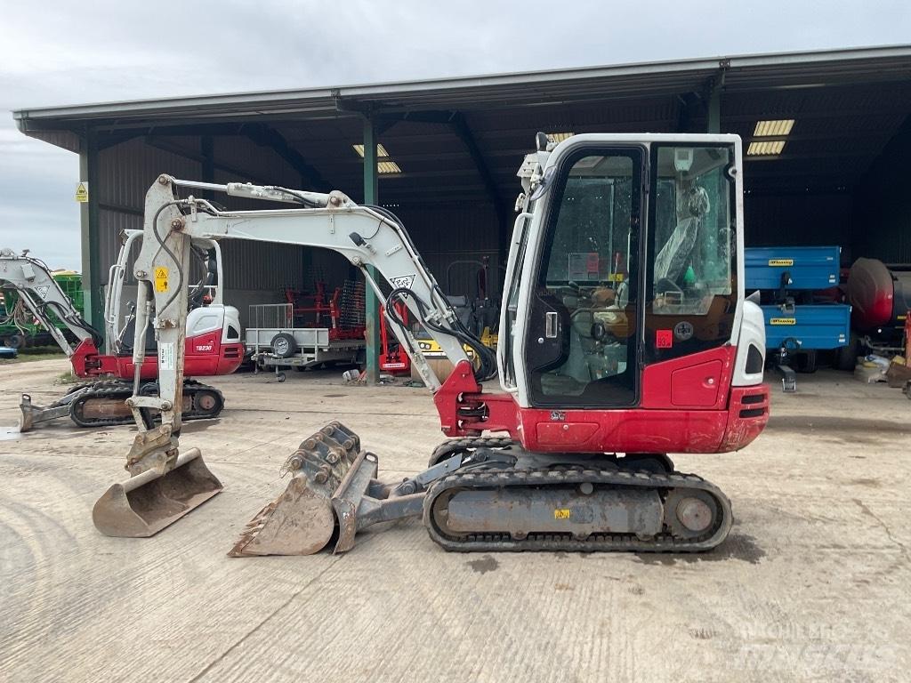 Takeuchi TB 230 Mini bagri <7t