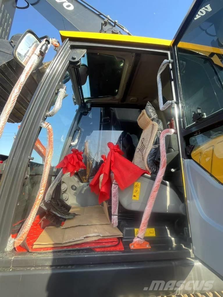 Volvo EC300 Bagri goseničarji