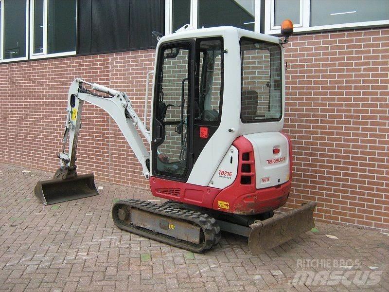 Takeuchi TB216 Mini bagri <7t