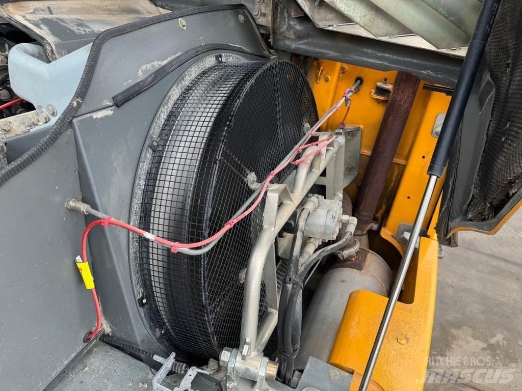 Liebherr A 316 Bagri za prekladanje primarnih/sekundarnih surovin