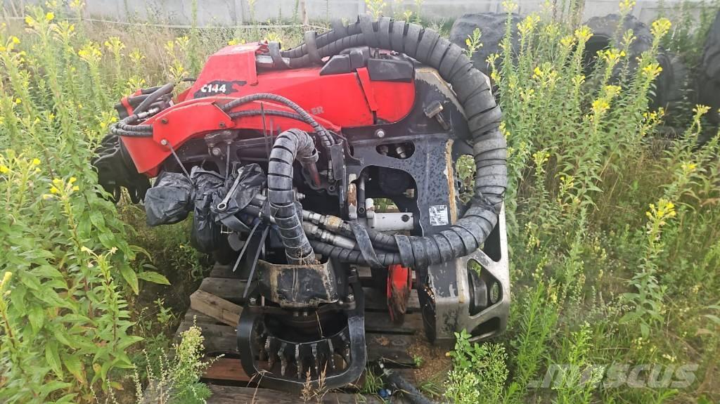 Komatsu C 144 Harvesterji