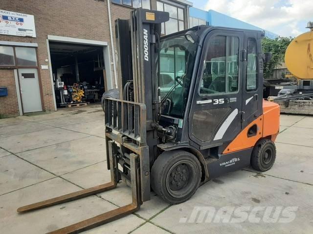 Doosan D 35 C-7 Dizelski viličarji