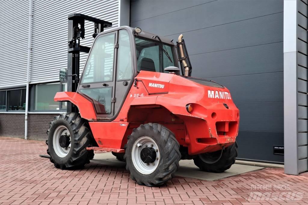 Manitou M 26.4 Terenski viličar
