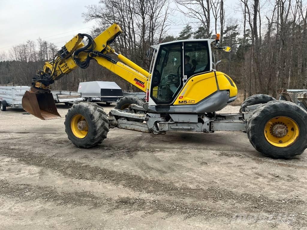 Menzi Muck M540 A Bagri na kolesih