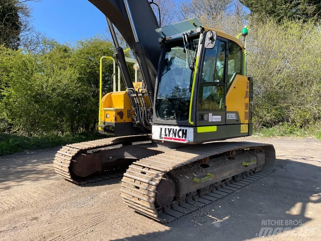Volvo ECR 235 Bagri goseničarji