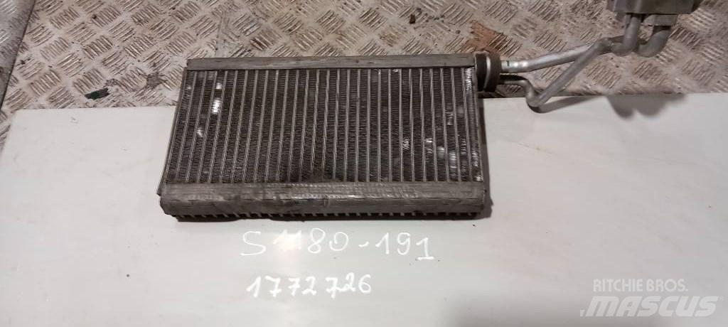 Scania R 440. 1772726 Radiatorji