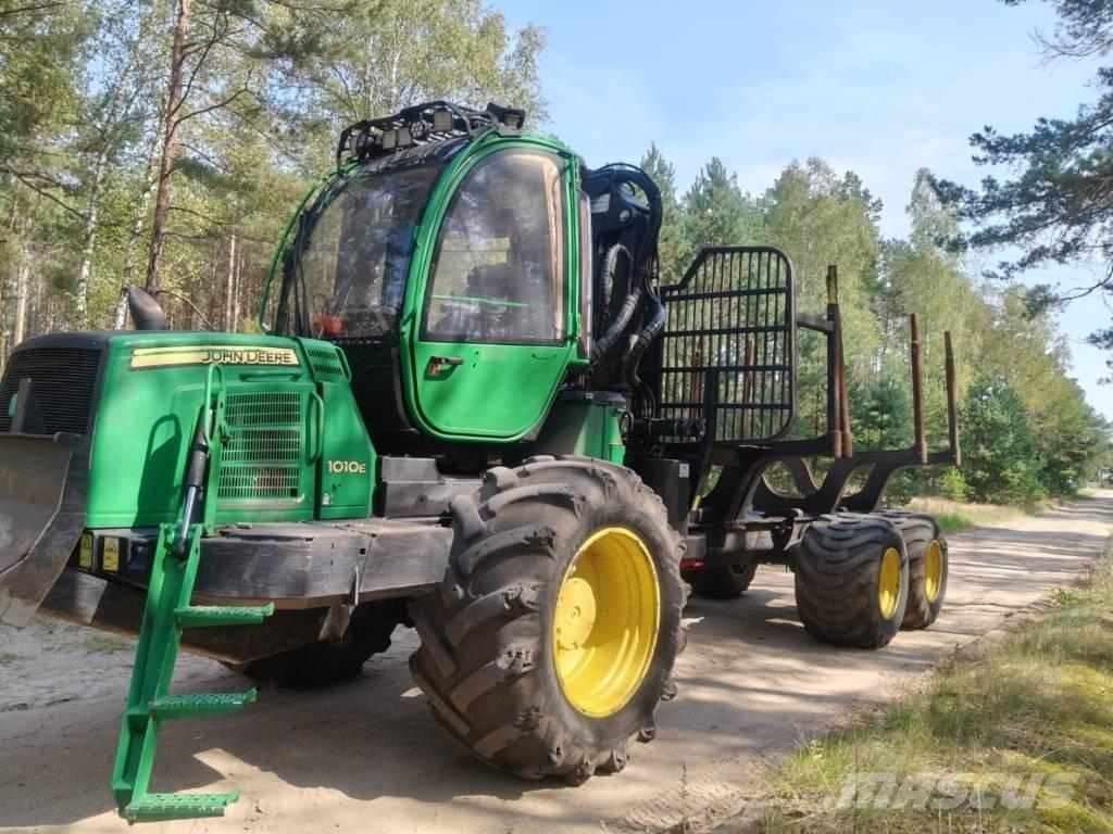 John Deere 1010 E Forwarderji