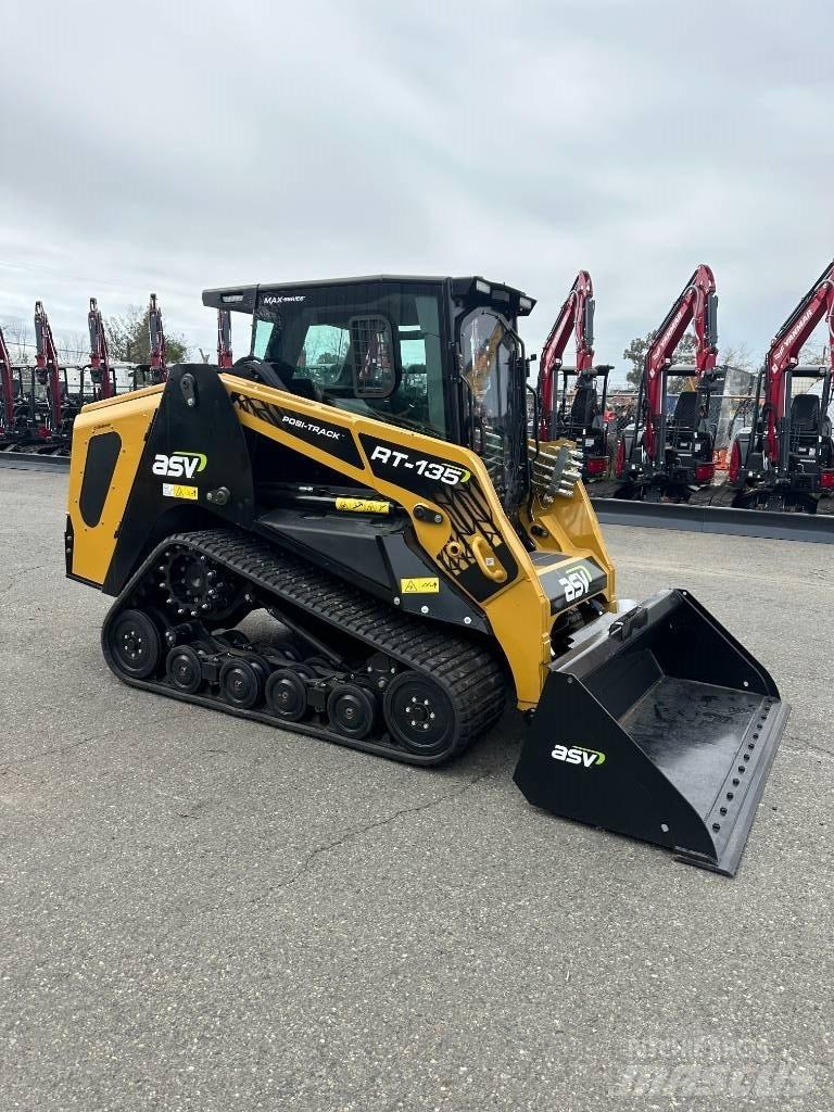 ASV RT135 Skid steer mini nakladalci