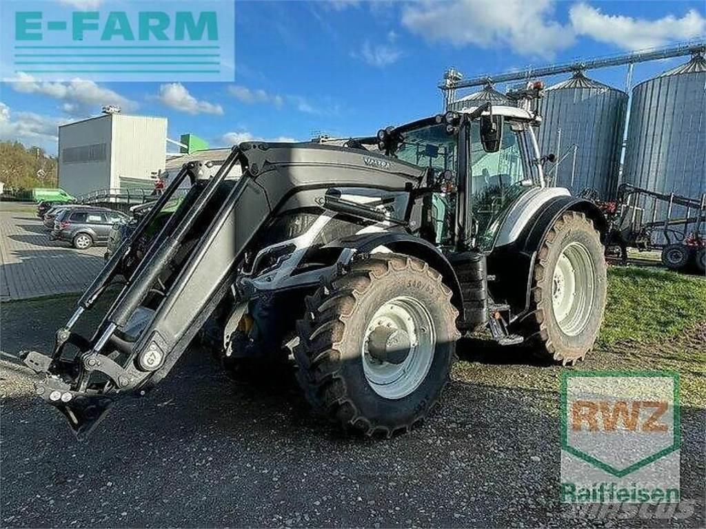 Valtra t215d Traktorji