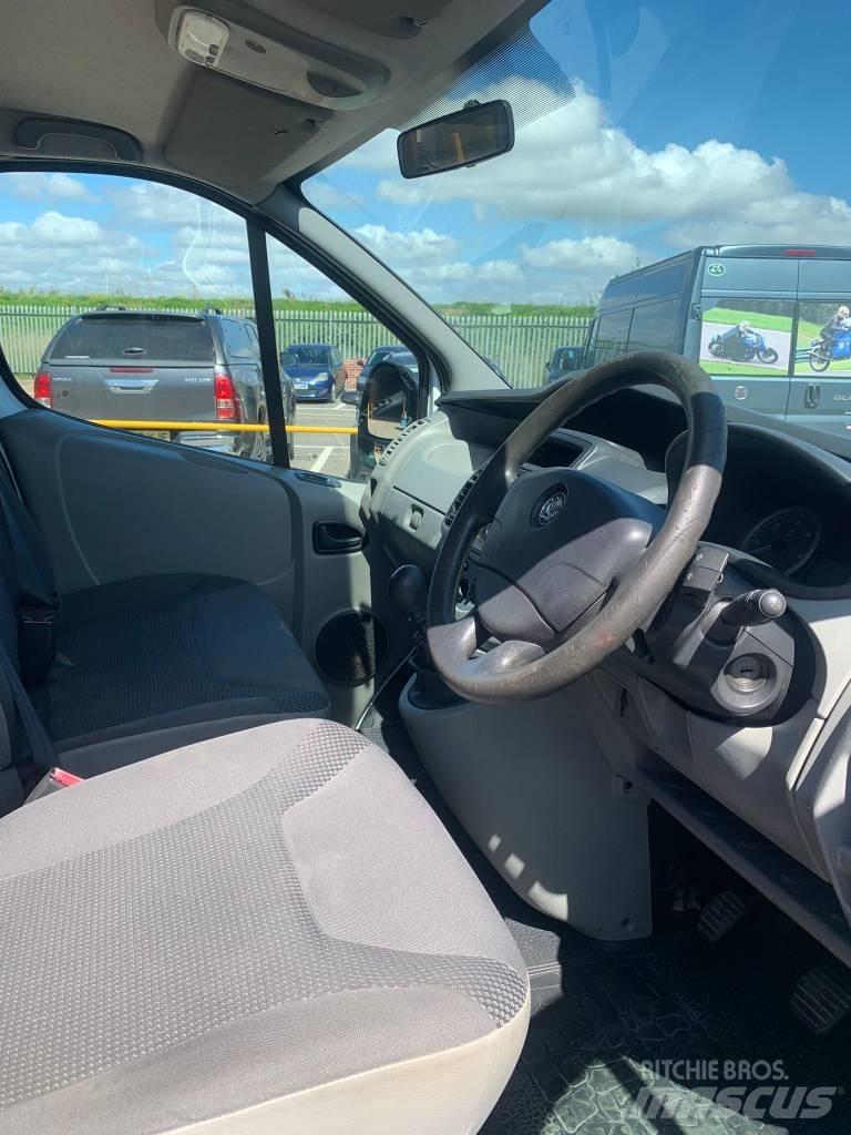 Vauxhall Vivaro Drugi