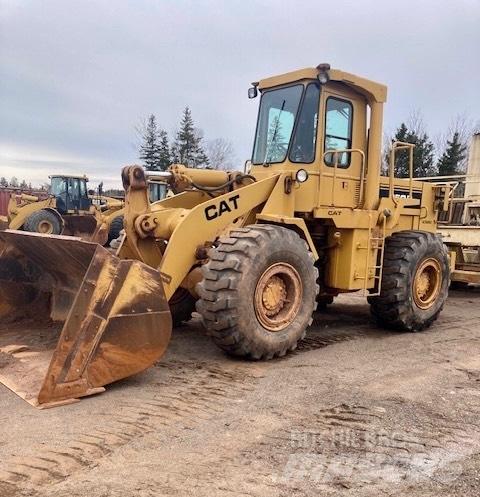 CAT 950 B Kolesni nakladalci