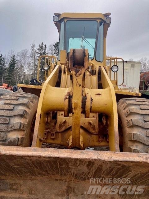CAT 950 B Kolesni nakladalci