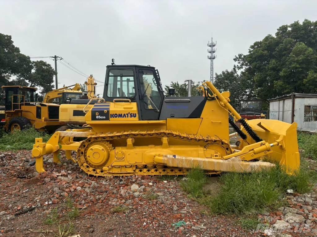 Komatsu D 85 E-12 Buldožerji goseničarji