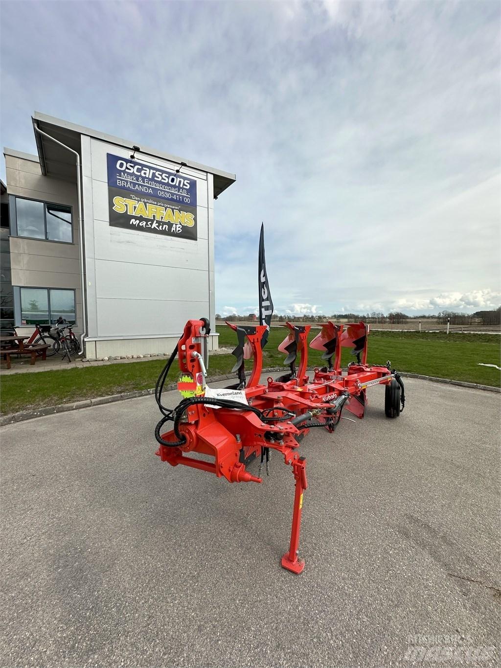 Kubota RM2005V Obračalni plugi