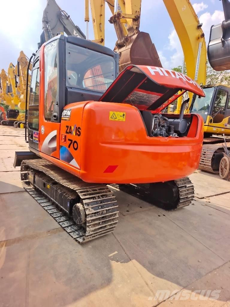 Hitachi ZAXIS70 Mini bagri <7t