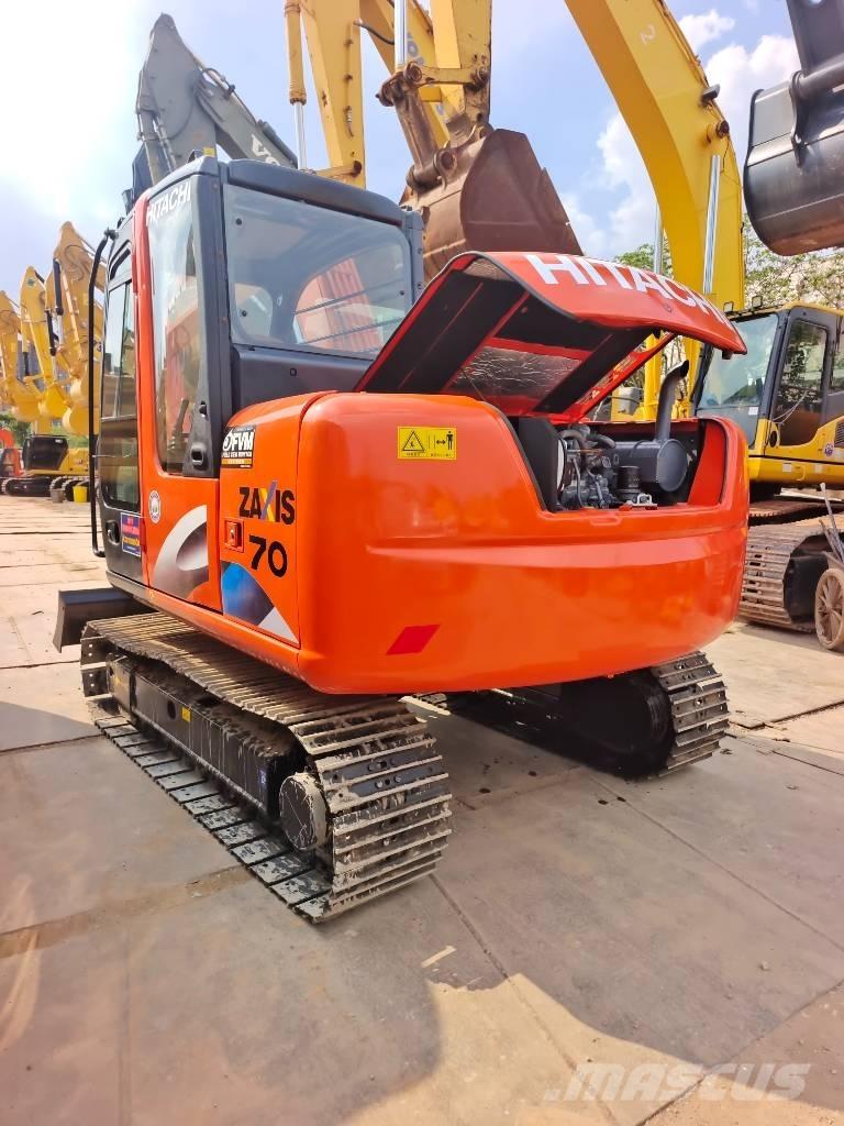 Hitachi ZAXIS70 Mini bagri <7t
