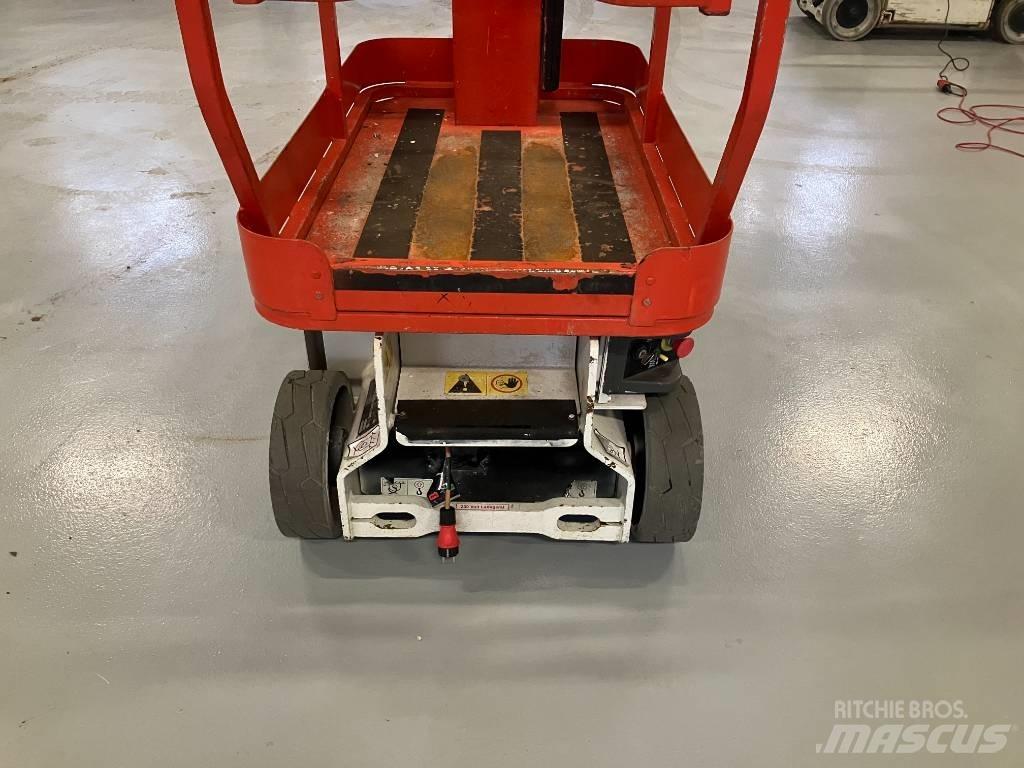 JLG 1230 ES Vertikalna dvigala