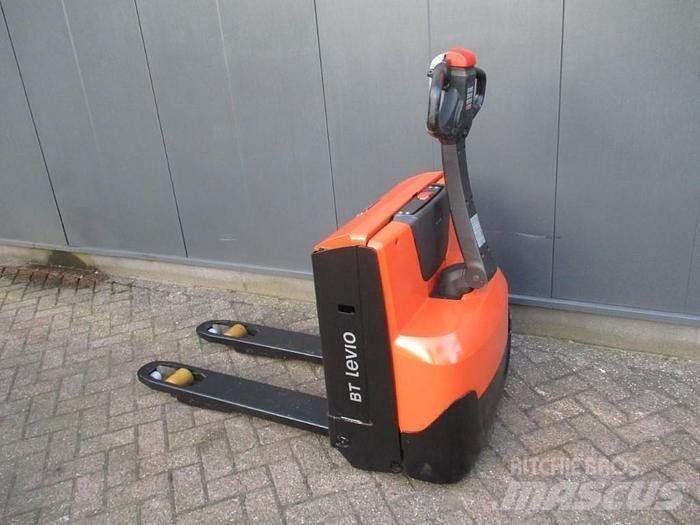 Toyota LWE 140 Električni nizko dvižni viličar