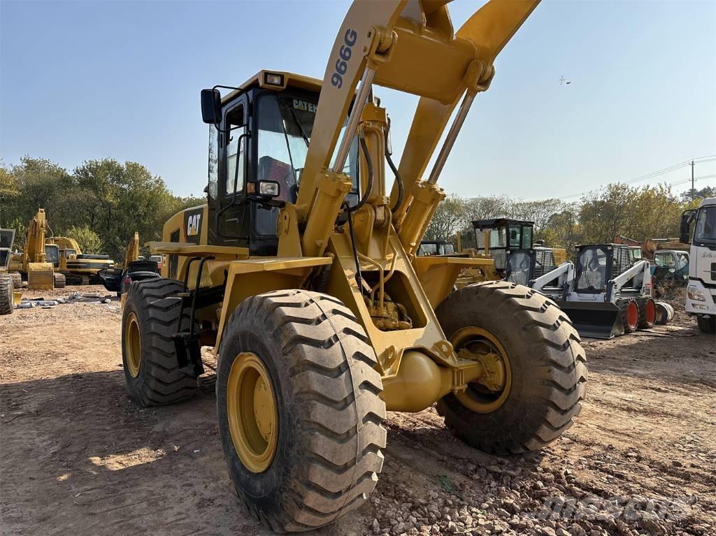 CAT 966G Kolesni nakladalci