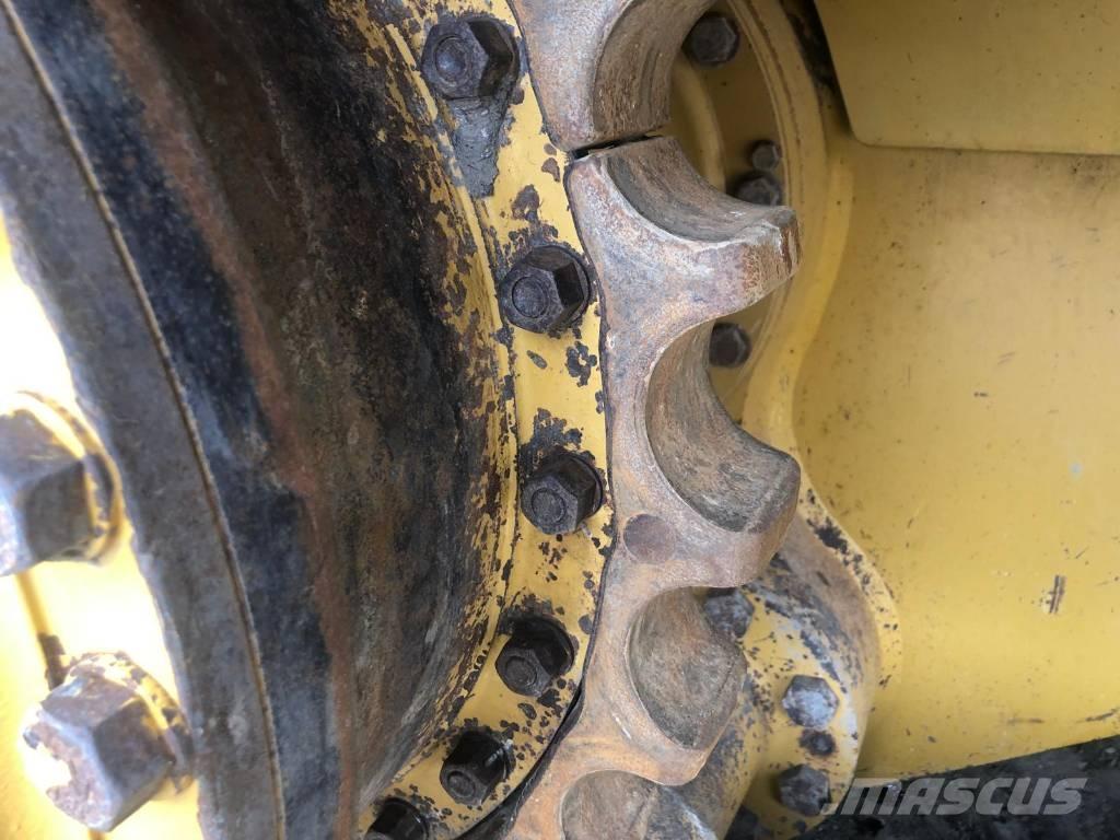 CAT D 6 T LGP Buldožerji goseničarji