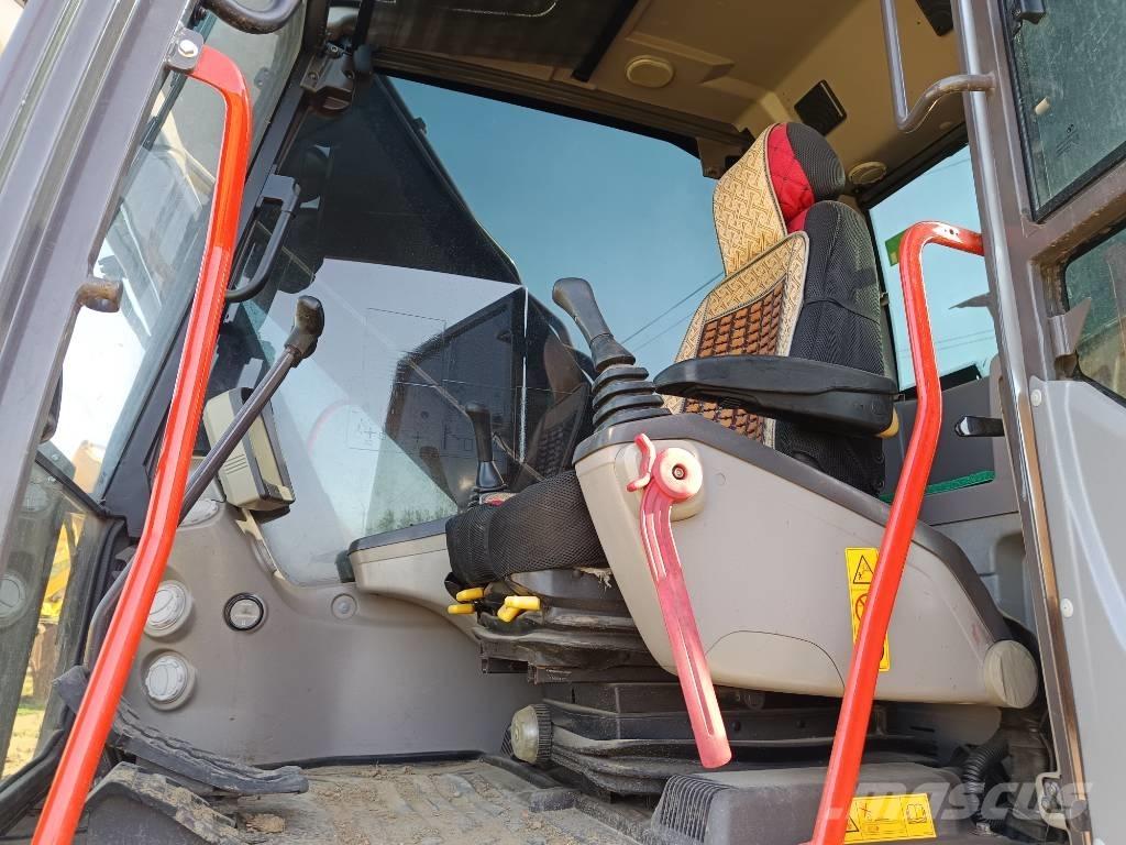 Volvo EC 250 D L Bagri goseničarji