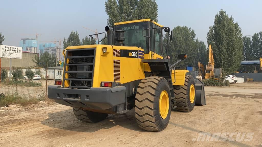 Komatsu WA 380-6 Kolesni nakladalci