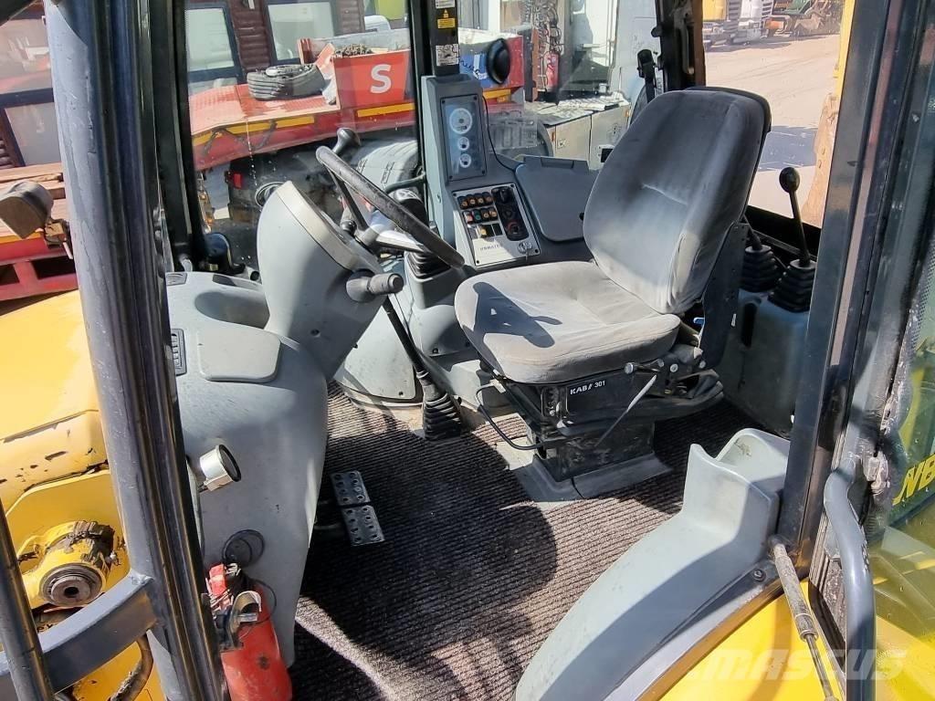 Komatsu WB 93 S-5EO Rovokopači