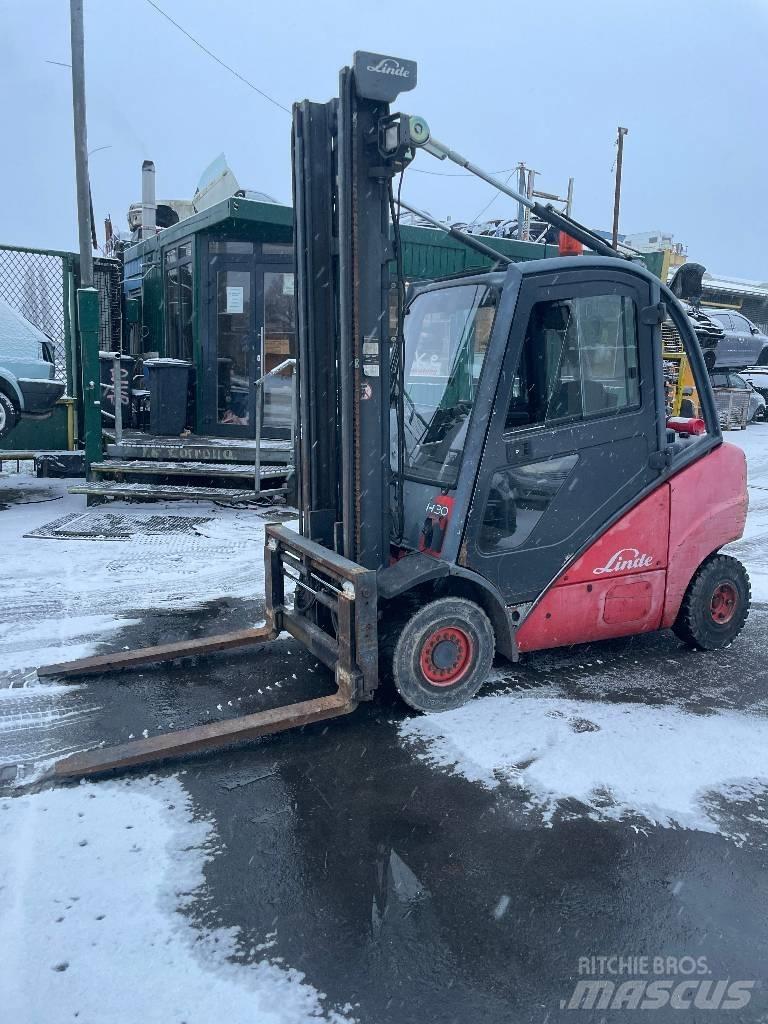 Linde H 30 D Dizelski viličarji