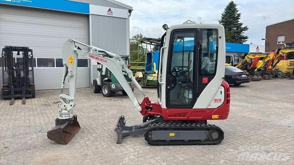 Takeuchi TB216 A Mini bagri <7t
