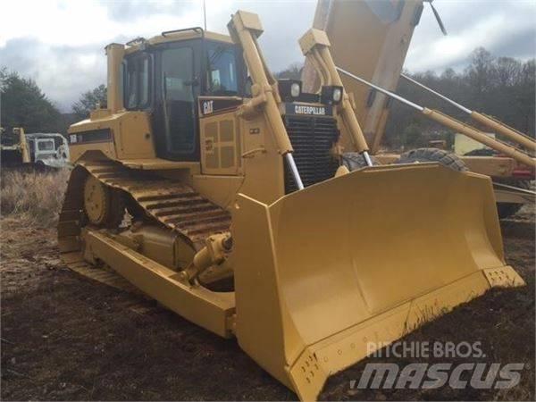 CAT D 6 R Buldožerji goseničarji