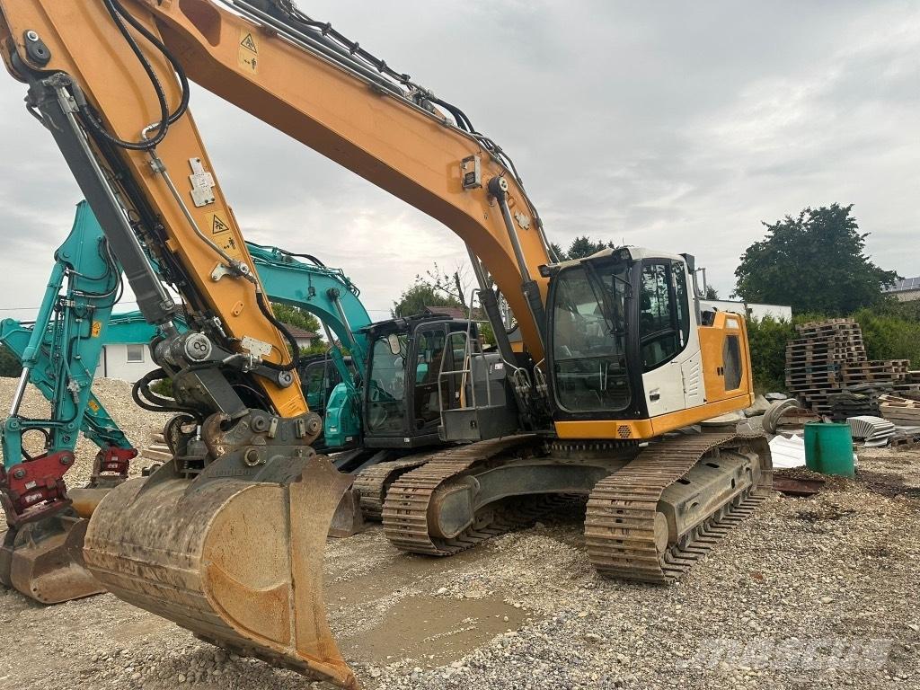 Liebherr R 922 Bagri goseničarji