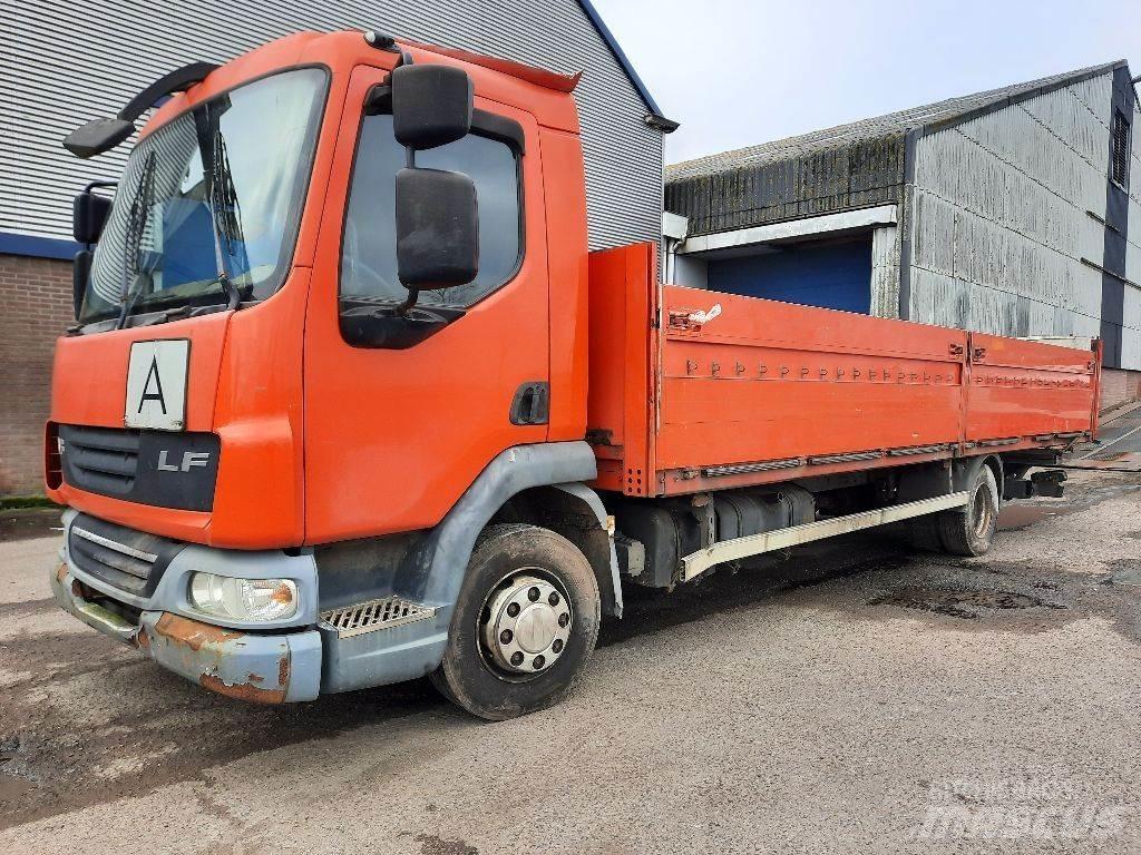 DAF LF45.220 Tovornjaki s kesonom/platojem