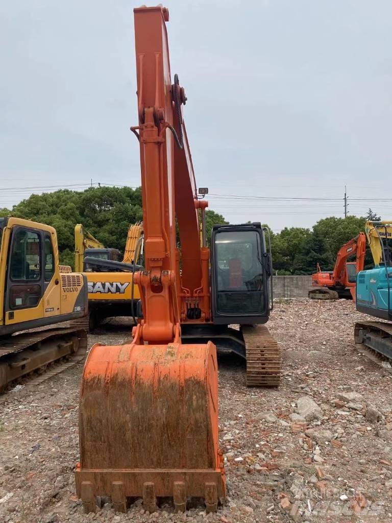 Hitachi ZX 120 Bagri goseničarji