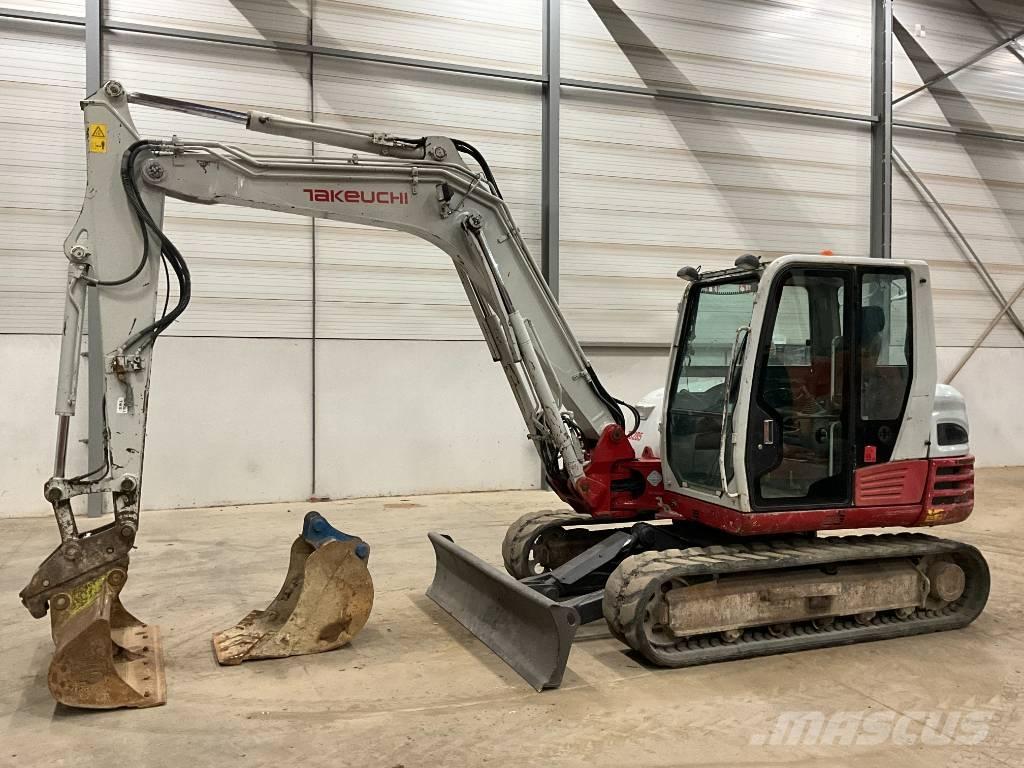 Takeuchi TB 285 Midi bagri 7t – 12t