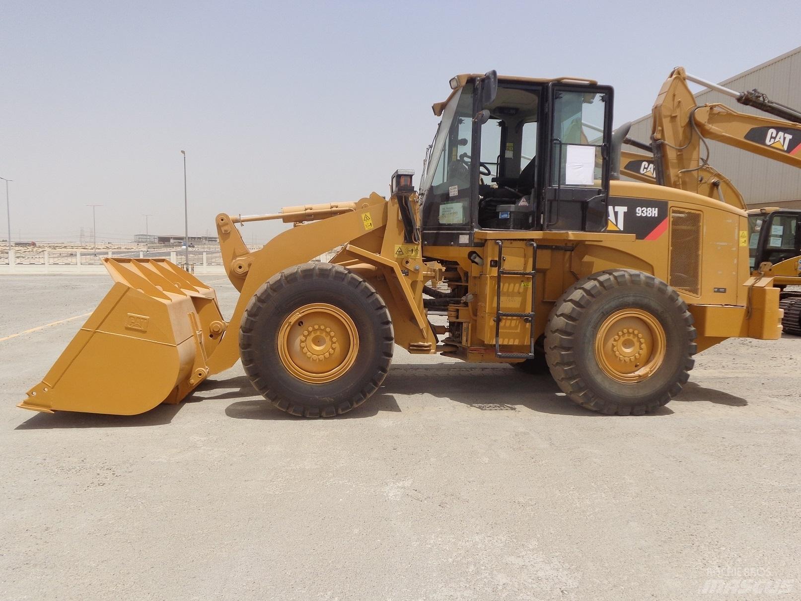 CAT 938H Kolesni nakladalci